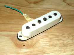 BLACK VINTAGE FENDER SINGLE COIL STRATOCASTER PICKUP ?