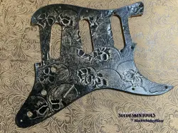 SKULLS PICKGUARD FENDER