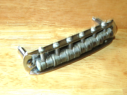 FENDER 1968 CHROME MUSTANG BRIDGE