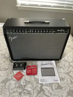 FENDER GUITAR AMPLIFIER