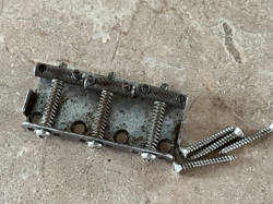 64 FENDER MUSICMASTER