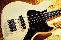 FENDER AMERICAN VINTAGE '62 JAZZ BASS 2002