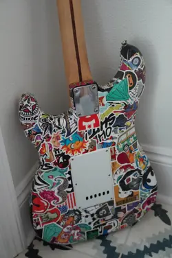 STARCASTER BY FENDER 6-STRING ELECTRIC GUITAR