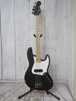 SQUIER ELECTRIC JAZZ BASS BY FENDER - FLAT BLACK