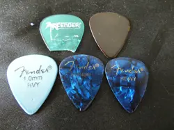 PICKS FENDER BLUE