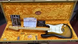 50TH STRATOCASTER RIGHT-HANDED