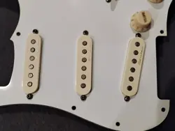 GENUINE FENDER NOISELESS LOADED PICKGUARD