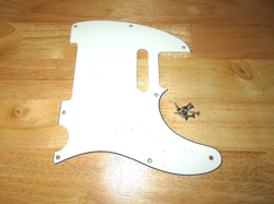 WD WHITE 3 PLY FENDER  TELECASTER PICKGUARD