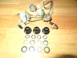 FENDER 1998 USA BLACK AMERICAN STRATOCASTER ELECTRONIC CONTROL POTS HARNESS