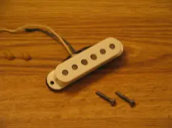 FENDER 2000 USA WHITE TEXAS SPECIAL STRATOCASTER MIDDLE PICKUP