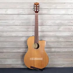 FENDER CN-140SCE NYLON ACOUSTIC ELECTRIC GUITAR AS IS BRIDGE DAMAGE