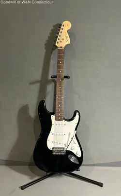 FENDER ELECTRIC GUITARS