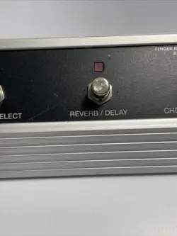 VINTAGE FENDER 3-BUTTON