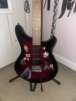 BEGINNERS ELECTRIC GUITAR WITH AMP COMBO