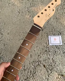 21 FRET FENDER