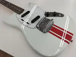 FENDER 2023 TRADITIONAL 60S MUSTANG USED 2023 BASSWOOD BODY MAPLE FINGERBOARD