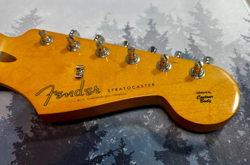 VINTERA ELECTRIC GUITAR