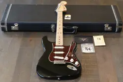 FENDER CUSTOM SHOP STRATOCASTER PRO MODEL 1106 CLOSET CLASSIC BLACK   OHSC