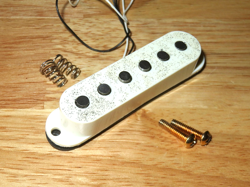 DIMARZIO WHITE DP110