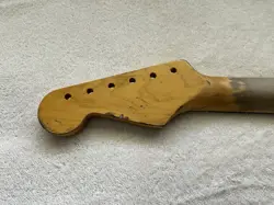 FENDER LICENSE STRATOCASTER