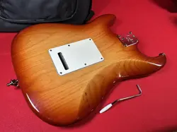 GUITAR BODY BURST