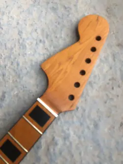 JAGUAR ROASTED MAPLE GUITAR NECK 22FRET 24INCH   THE LEFT HAND