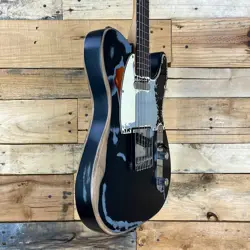 TELECASTER IN BLACK