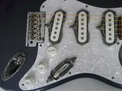 STRAT GUITAR STRAT