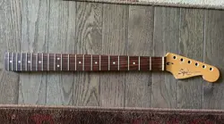 2004 FENDER STRATOCASTER SQUIER ROSEWOOD GUITAR NECK.