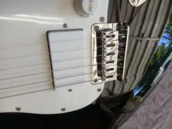 SQUIER STRATOCASTER ROCK