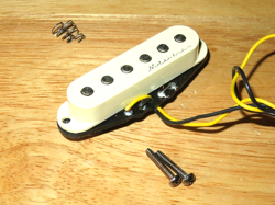 FENDER USA AGED WHITE NOISELESS STRATOCASTER BRIDGE PICKUP