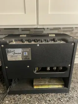 VINTAGE FENDER BLUES