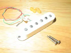 DIMARZIO WHITE DP422