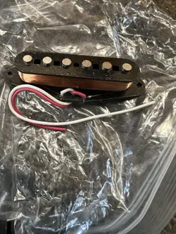 STANDARD STRAT PICKUP
