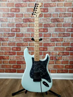 FENDER/SQUIER STRATOCASTER PARTSCASTER ELECTRIC GUITAR