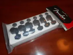 NEW - FENDER LOCKING TUNERS, 
