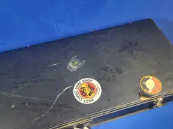 2000 FENDER STRATOCASTER 6-STRING ELECTRIC GUITAR 3-TONE SUNBURST W/ HARD CASE