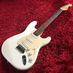 ELECTRIC GUITAR STRATOCASTER SQUIER BY FENDER AFFINITY SERIES WHITE