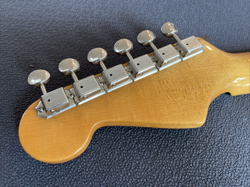 STRATOCASTER STRAT MAPLE