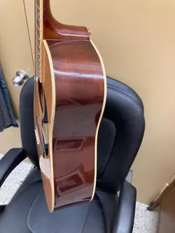 FINISH 6-STRING FULL-SIZE