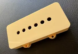 FENDER JAZZMASTER IVORY.