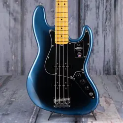 FENDER AMERICAN PROFESSIONAL II JAZZ BASS, DARK NIGHT