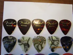 FENDER GUITAR PICKS.