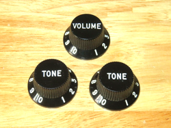 1970'S BLACK STRATOCASTER