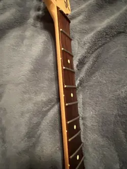 SCALLOPED GUITAR