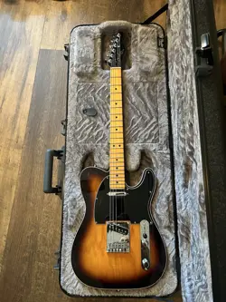 FENDER AMERICAN ULTRA LUXE TELECASTER ( MINT)