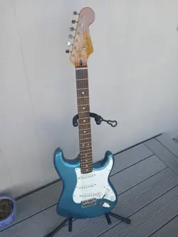 SQUIER 60'S CLASSIC