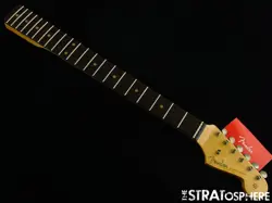 RELIC STRATOCASTER