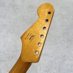 STRATOCASTER 21 FRETS