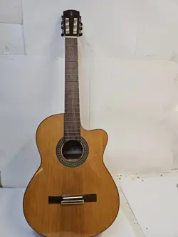 ALVAREZ AC65CE ARTIST